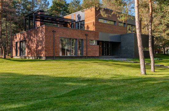 სახლების მშენებლობა